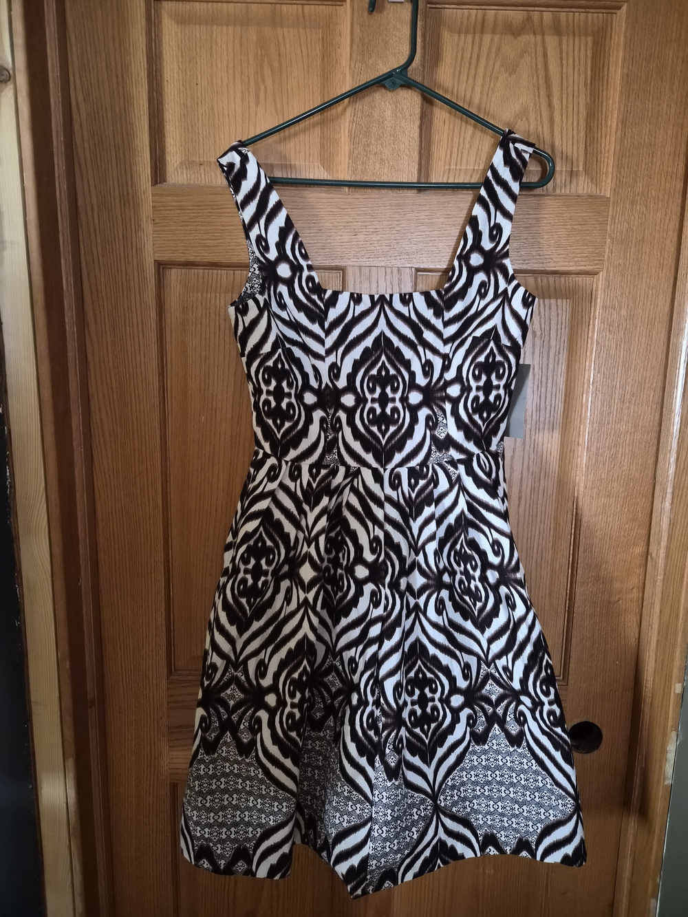 New York & Company Black and White Patterned Fit-and-Flare Dress